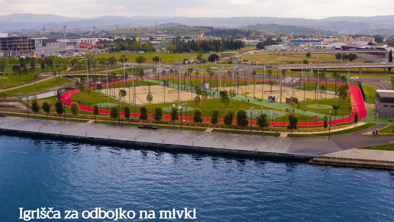 Apartma Zusterna Za Bazenom Koper Exterior foto